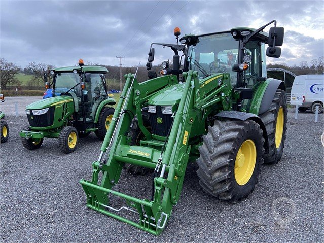 2021 JOHN DEERE 5125R